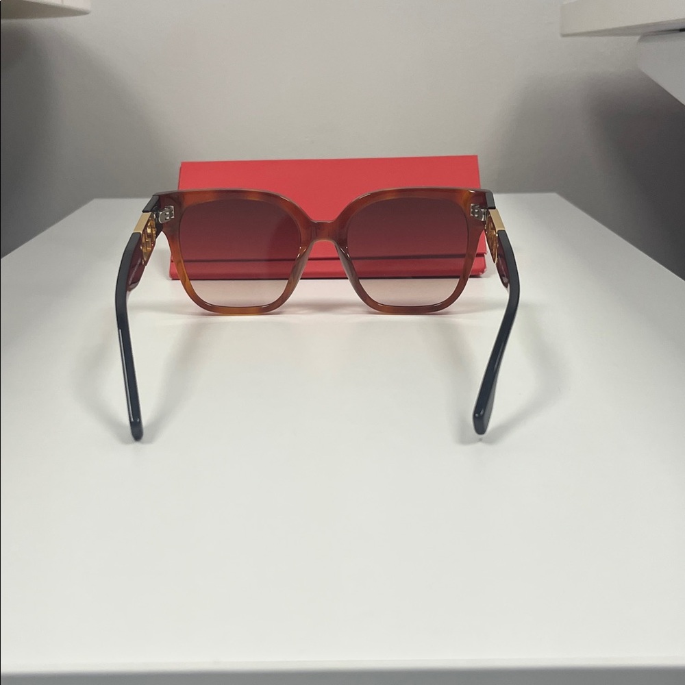 BRAND NEW Tortoise Fashion Sunglasses - Picture 3 of 6